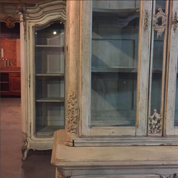 eurotrashannie's tweet photo. French soldiers #eurotrashwarehouse #eurotrashdesign #eurotrashstyle #eurotrashcustomkitchen #anniebrahler #patina https://t.co/s3rFB720JG