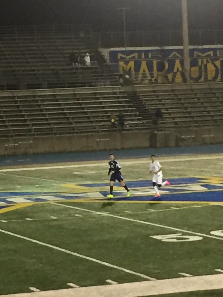 Mikerem89217542's tweet photo. Mira Mesa student section is lit #2students #fmm https://t.co/BXW1W0eEDs