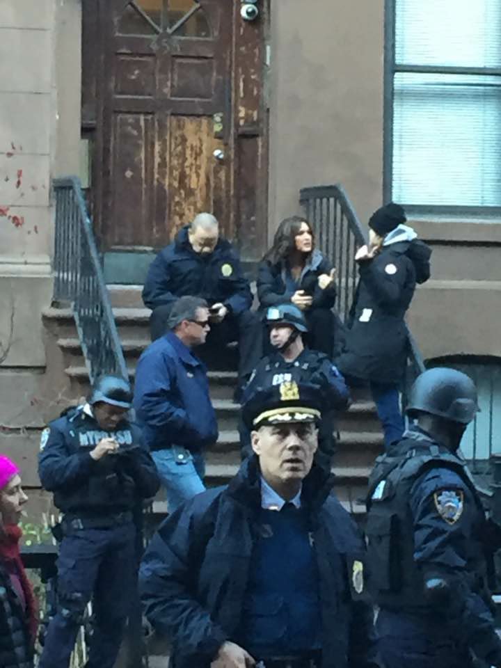 JuicyChinola's tweet photo. #TownhouseIncident #BTS  @henessyr_ https://t.co/3rfMvVsa4t