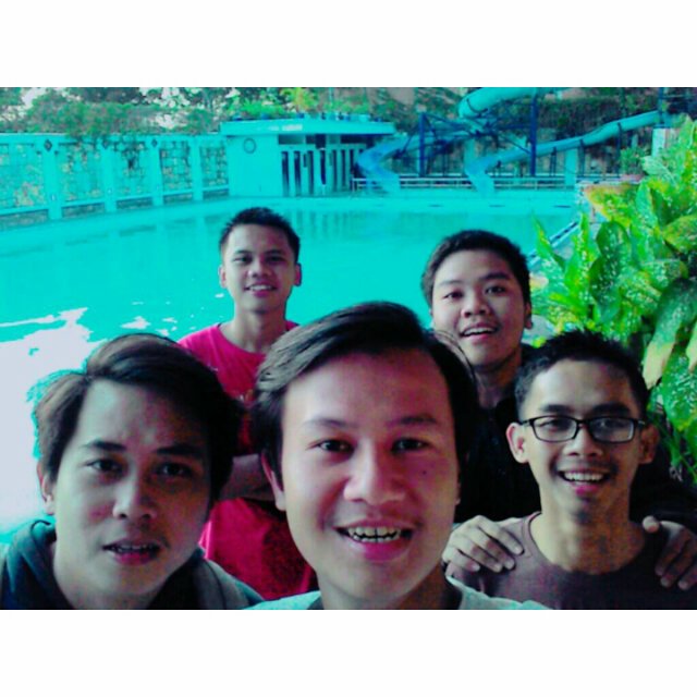 FikardwiL's tweet photo. Latepost bro, "asia swimming pool". https://t.co/opMWPLkljM