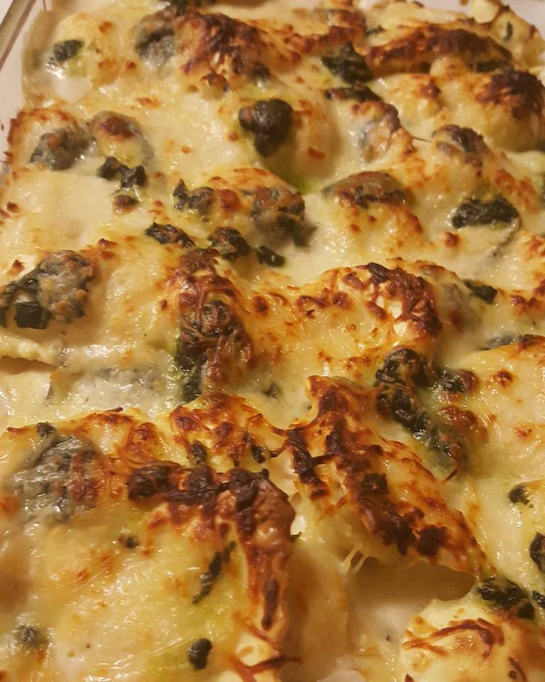 SandrasCooking's tweet photo. Sandra's,
 Baked Cheese and Spinach Ravioli Alfredo.....So tasty! https://t.co/5DKEsLgw6x