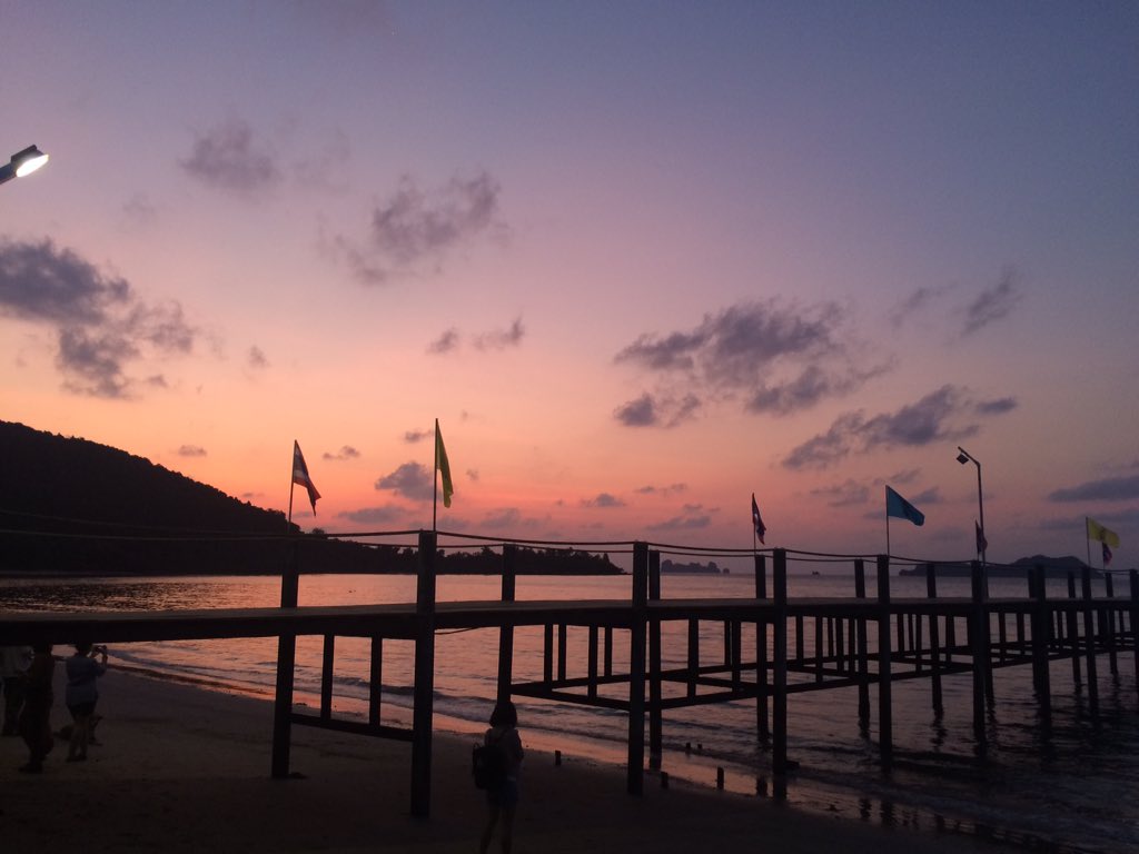 MatthewStorage's tweet image. Early #Thailand mornings, getting the ferry over to #KohTao Island