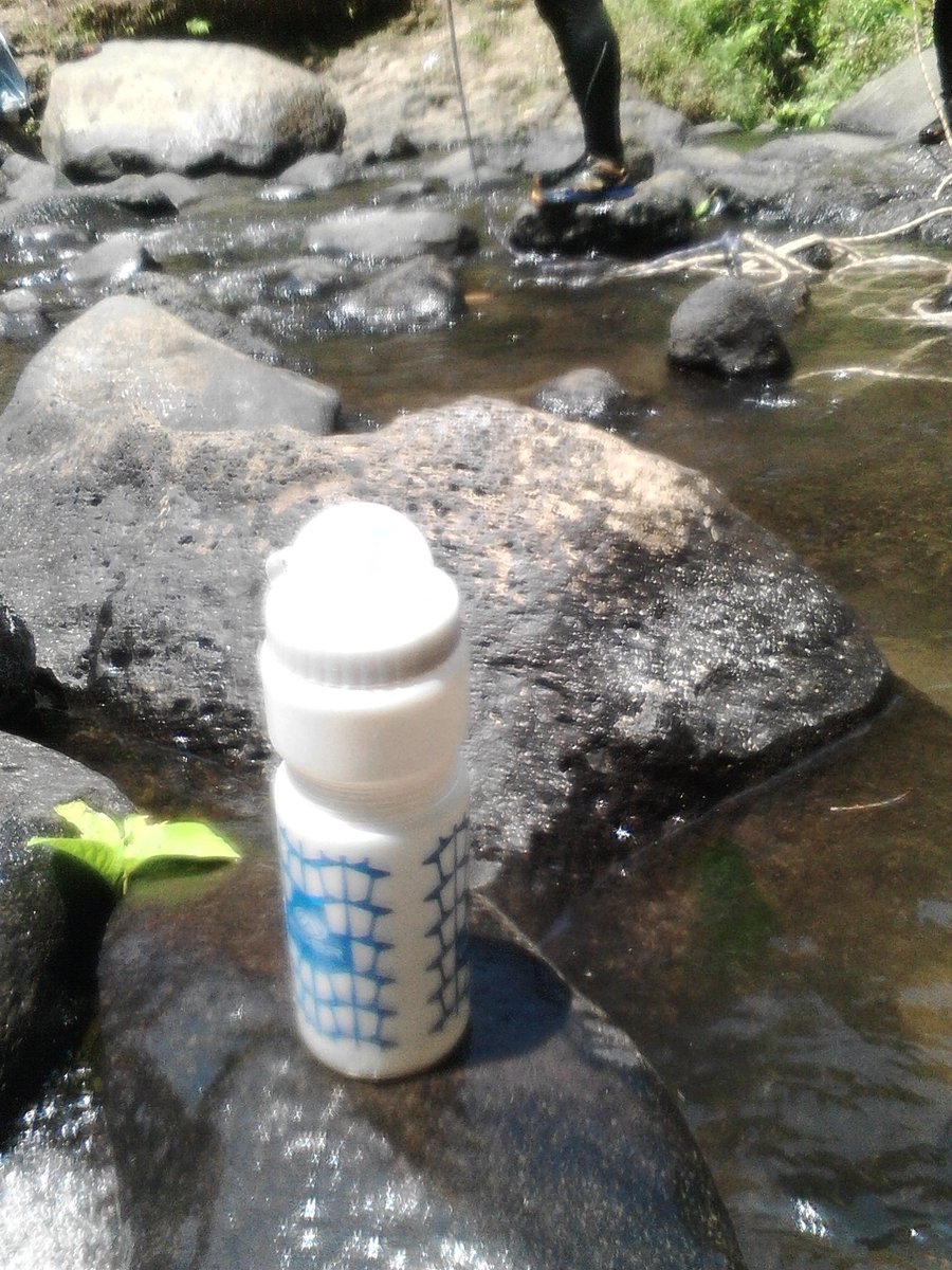 pradina_risma's tweet photo. Seger ya main di alam bikin mata seger belum lagi bawa tumbler bikin kerongkongan seger juga .. #Gerakan1000Tumbler https://t.co/931eox42kF