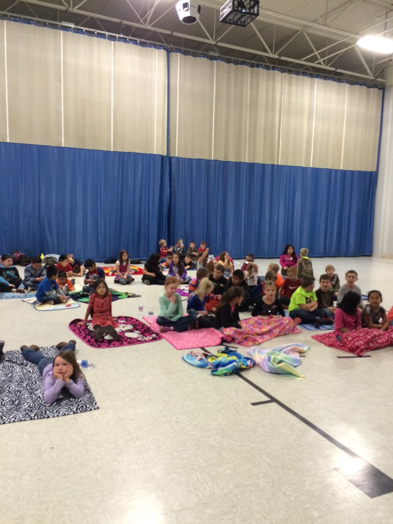 Indoor picnic AR party!!!!!