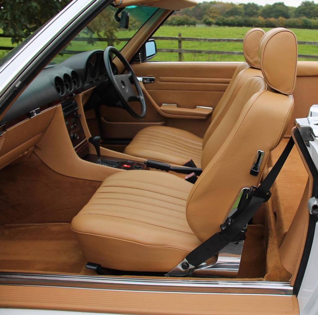 TheSLShop's tweet photo. Java #interior #ClassicCar #Mercedes #Benz #SL107 #TheSLShop #SLShop #GermanCars #MBCar #BenzGram #CarsOfInstagram … https://t.co/0k3ygBJA0P