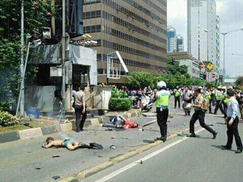 PranadaAviero's tweet photo. #PrayforJakarta https://t.co/eKWcOBtIN8