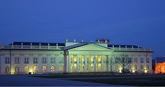 Das 1779 eröffnete Fridericianum in #Kassel war eines der ersten öffentlichen Museen in #Europa #kasselfakten (kat) https://t.co/QFtMD83bpQ