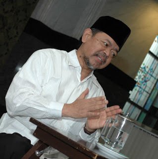 TribunIslam's tweet photo. >> https://t.co/CZzC971zIT << Bom Meledak di Sarinah, Imam Masjid Istiqlal: Aparat Harus Objektif Menyikapi Kasus … https://t.co/Mn3Pb5Bham