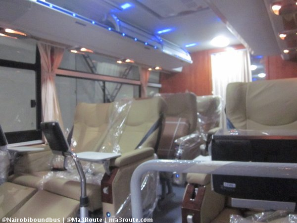 11:20 Jambojet kando. Meet the all new Simba coach set to operate in Nbi-Mld #NairobiBuses   via @Nairobiboundbus