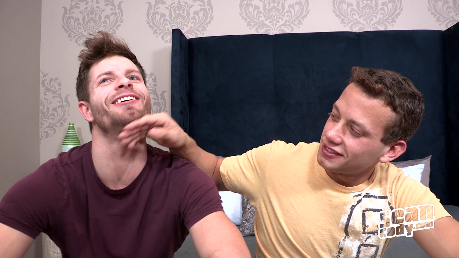 Jasper likes it rough, which pleases Dean & his scruff --> https://t.co/A5fbjEFPfC #Gay #Gayporn https://t