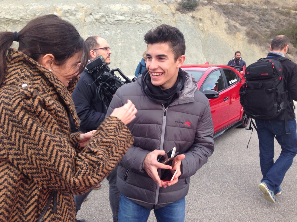 germax33's tweet photo. Hoy en @Parcmotor con @marcmarquez93 @26_DaniPedrosa y @HondaPrensa probando los #Civic #TypeR @motocuatro https://t.co/DKKS8UOuPR
