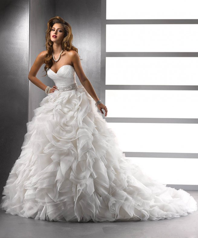 2016 Yılının Gelinlik Modelleri

facebook.com/mersindiacente…