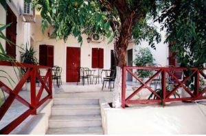 Busines8Unicorn's tweet photo. This traditional-style property offers peaceful accommodation .#PerfectPages https://t.co/z2Q4fPYJzF https://t.co/XgCBlf6KYv