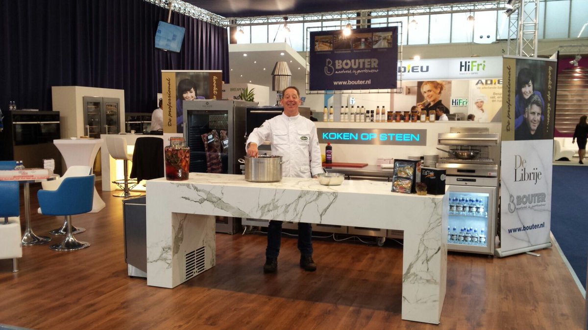 BouterNL's tweet image. Laatste dag #Horecava. Kom ook bij ons langs op stand 02.204 en beleef het innovatieve 'Koken op Steen' zelf!