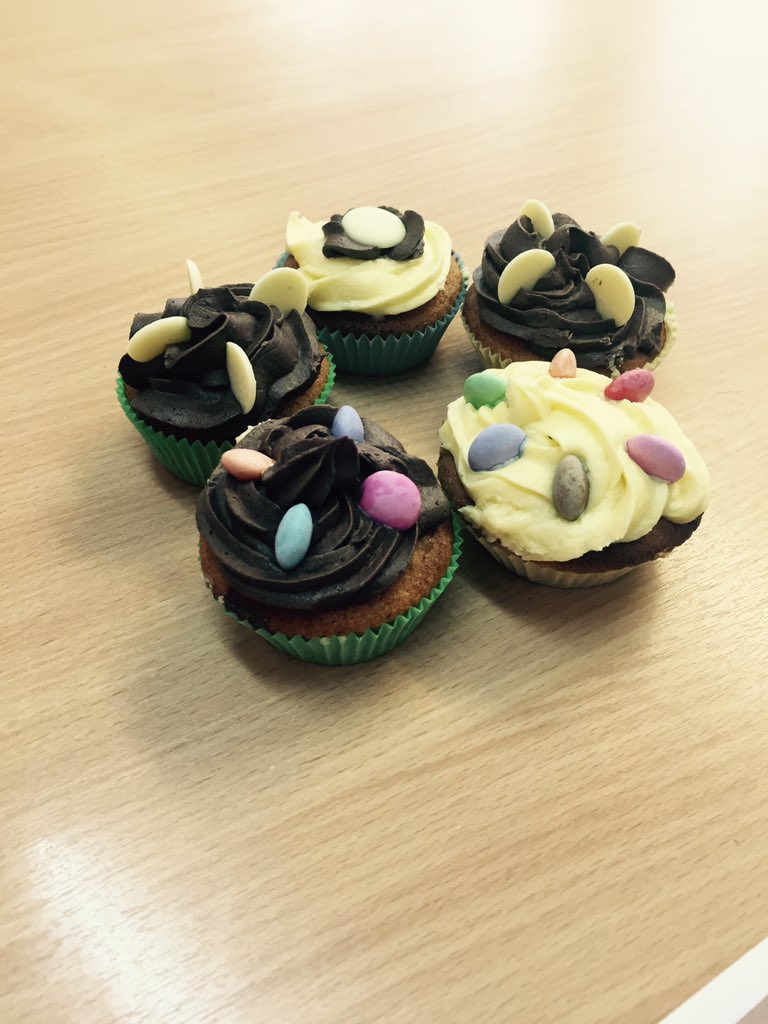 PointerProps's tweet image. Nothing better than a lovely tenant bringing in cakes on a chilly Thursday! #cake #office #EstateAgent #cold