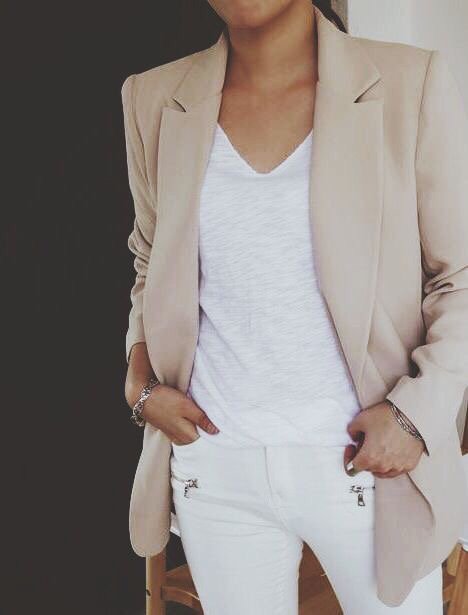 styleadvisorcom's tweet image. Simplicity for spring ... Can't wait!! #neutrals #weartowork #business #corporate