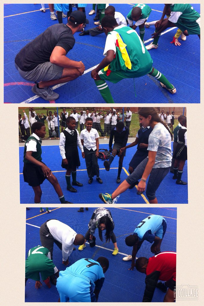 MichaelMGoldman's tweet image. #USFSportAfrica stretches before the #DreamFieldsProject festival...