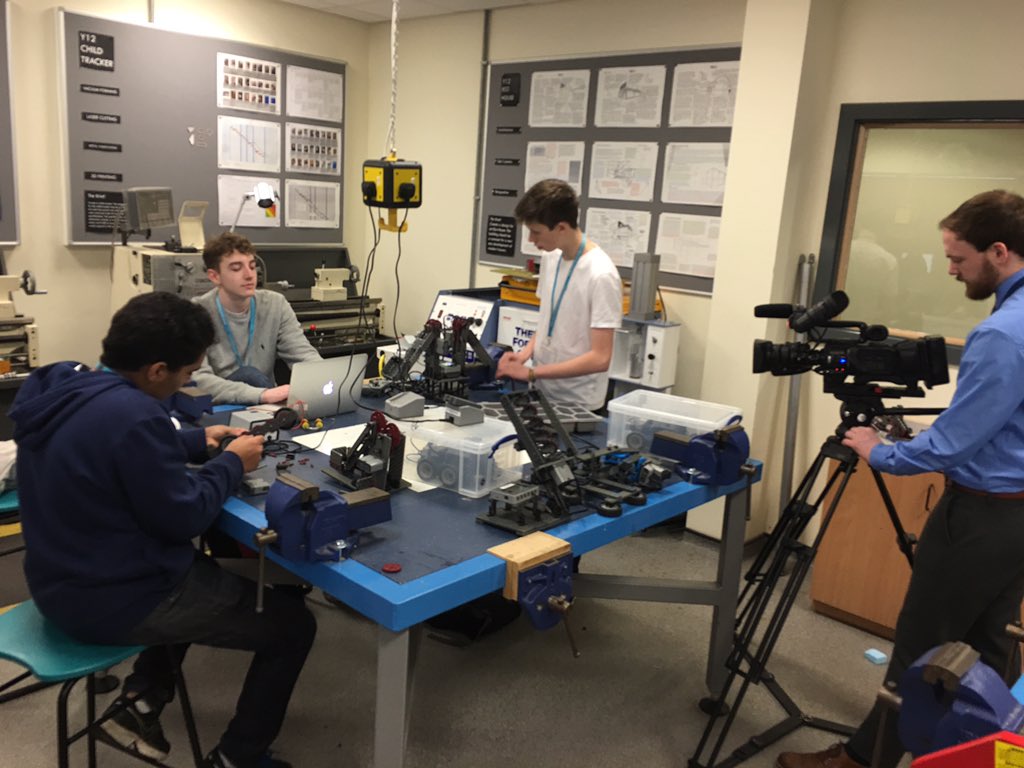 DTEAHS's tweet photo. Film crew are recording our Post 16 Engineers building and coding robotics today. #techbacc @VEXRobotics https://t.co/psi3yZjdcu