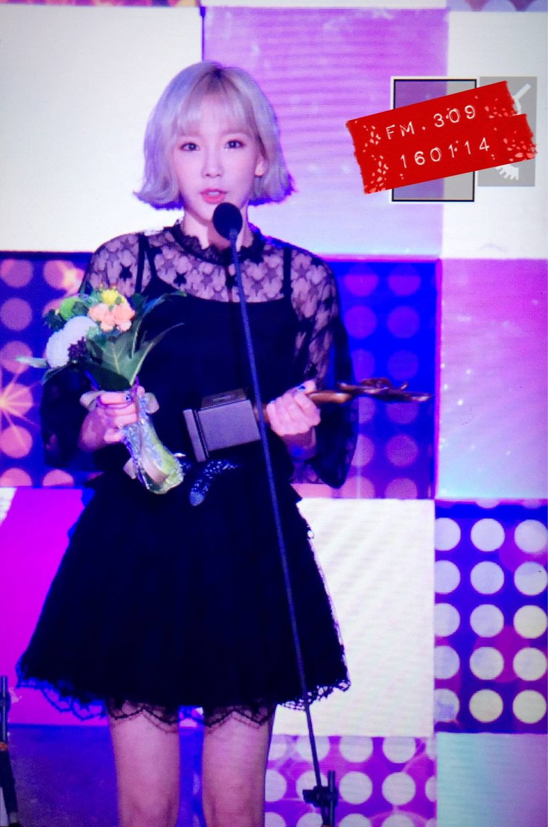 [PIC][14-01-2016]TaeYeon tham dự “25th High1 Seoul Music Awards” vào tối nay CYrcChgUQAIcXaS