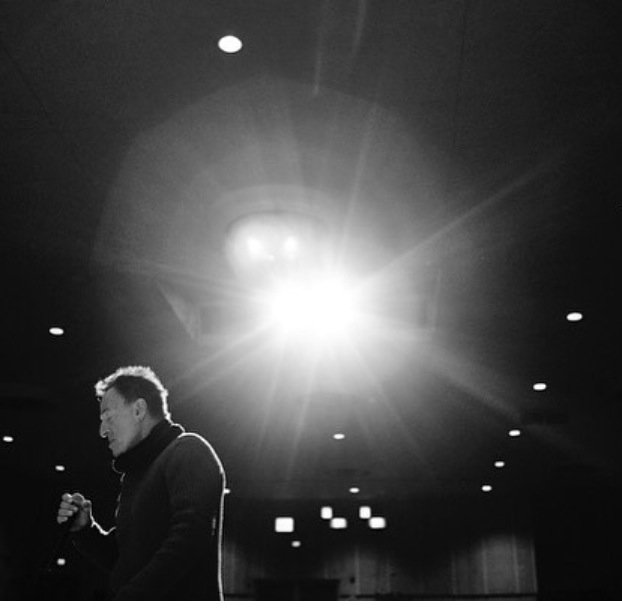 FanSpringsteen's tweet image. So say goodbye its independence day
Papa now I know the things you wanted 
That you could not say