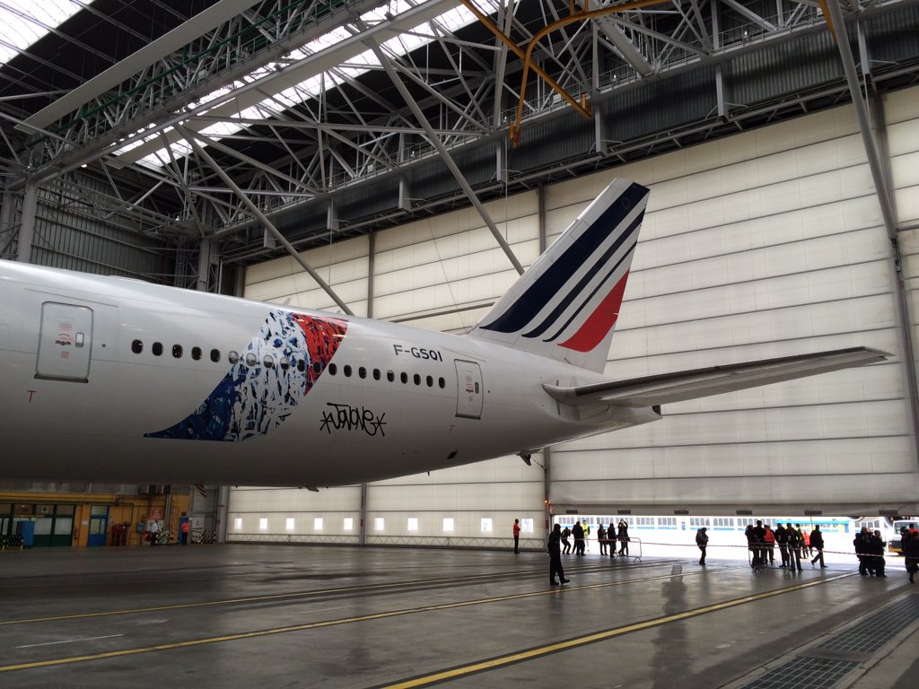 OlivierJoffet's tweet image. En un mot... Merci!!! @AirFranceFR @AFnewsroom @pilotes_af ✈️🇫🇷 #AF747 #Boeing747 #likeinadream