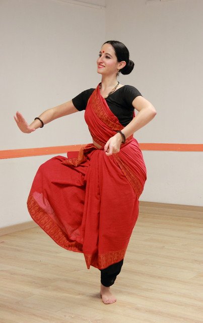TaranginiODISSI's tweet photo. #odissi #practice by Karine Leblanc
#odisha #abhinaya #practicesaree #shrita #kamala #astapadi #gitagovinda #jayadev https://t.co/ozQ4C8WYxI