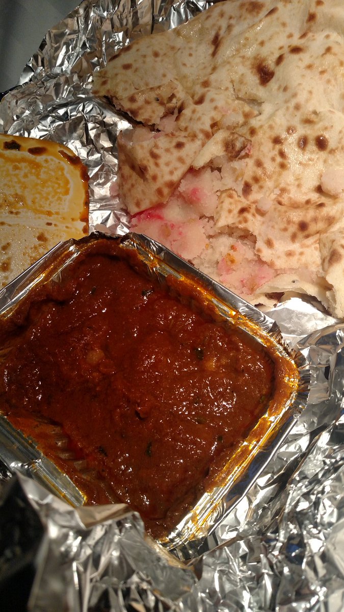 SDepreyPurper's tweet image. Took a break frm the #purplepeople fun! #spavisit and #IndianOcean take out! Best lamb-ever #Vegetarians don&apos;t judge