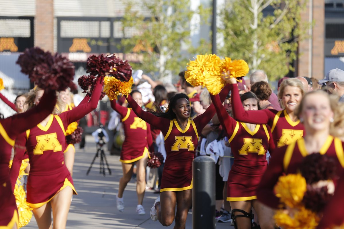 GopherSports's tweet photo. They cheer us on &amp; now we return the favor. Good luck to #Gophers Spirit Squads this weekend at Nationals! #SkiUMah https://t.co/qVlWEVll2o