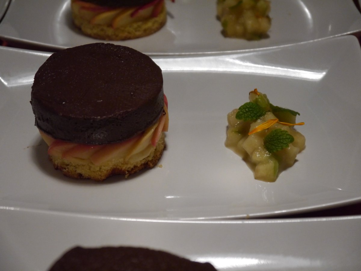nomadicchefs's tweet photo. Do something different this #January. Join us for a #supperclub ;-) https://t.co/RXi1MjNZRl 
#pimlico #london https://t.co/NJZ7Re8NGd