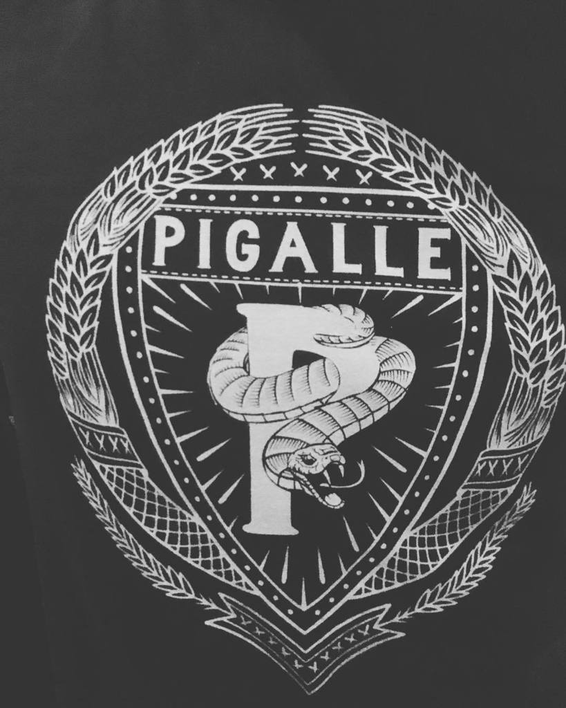 Graou_Chaton's tweet photo. One city, one team #paris #boostpigalle #run #running #runner #adidas #adidasrunning #winter #friends #family #card… https://t.co/SJU3lQ8okr