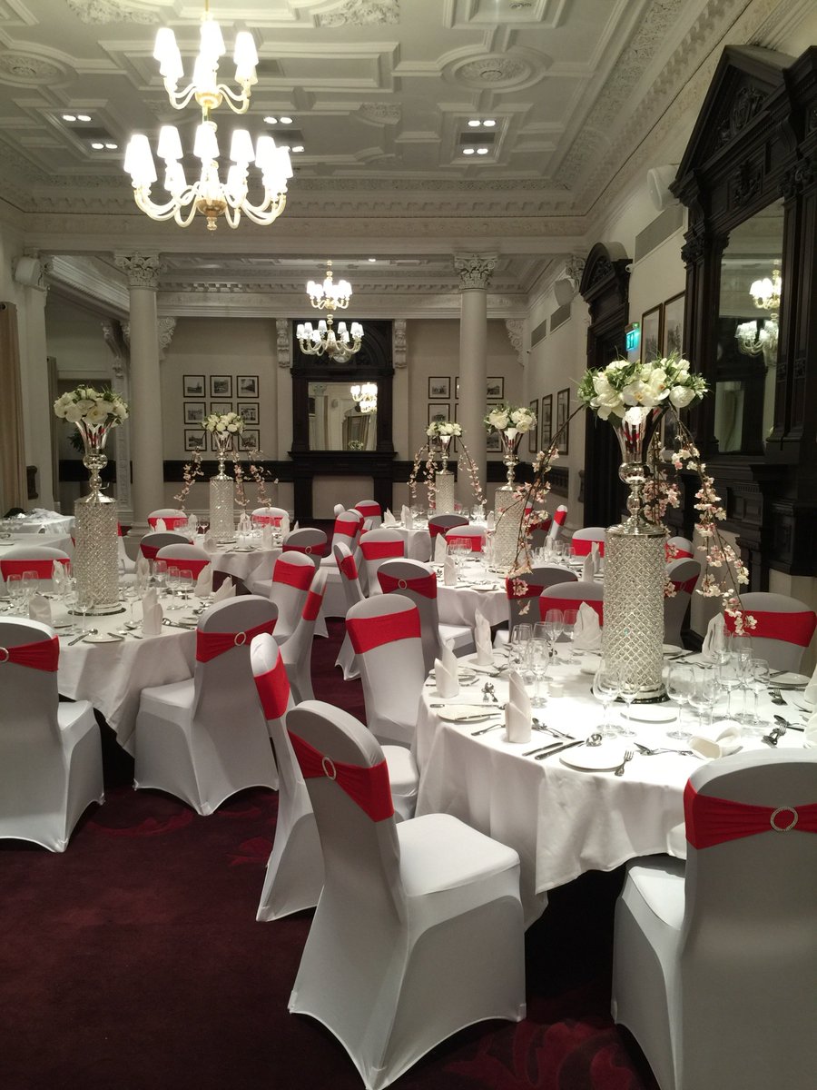REVENTS2's tweet photo. Dressed room for our partner @DoubleTreeLIV photo shoot looking amazing!! https://t.co/eMkUG7gogV
