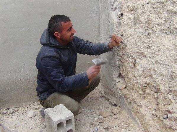 blutarski_bluto's tweet photo. #Kobane oggi oltre 200 persone tornate in città
Si continua a ricostruire ma c'è ancora tanto da fare
#HelpKobane https://t.co/oRwmMBAL49