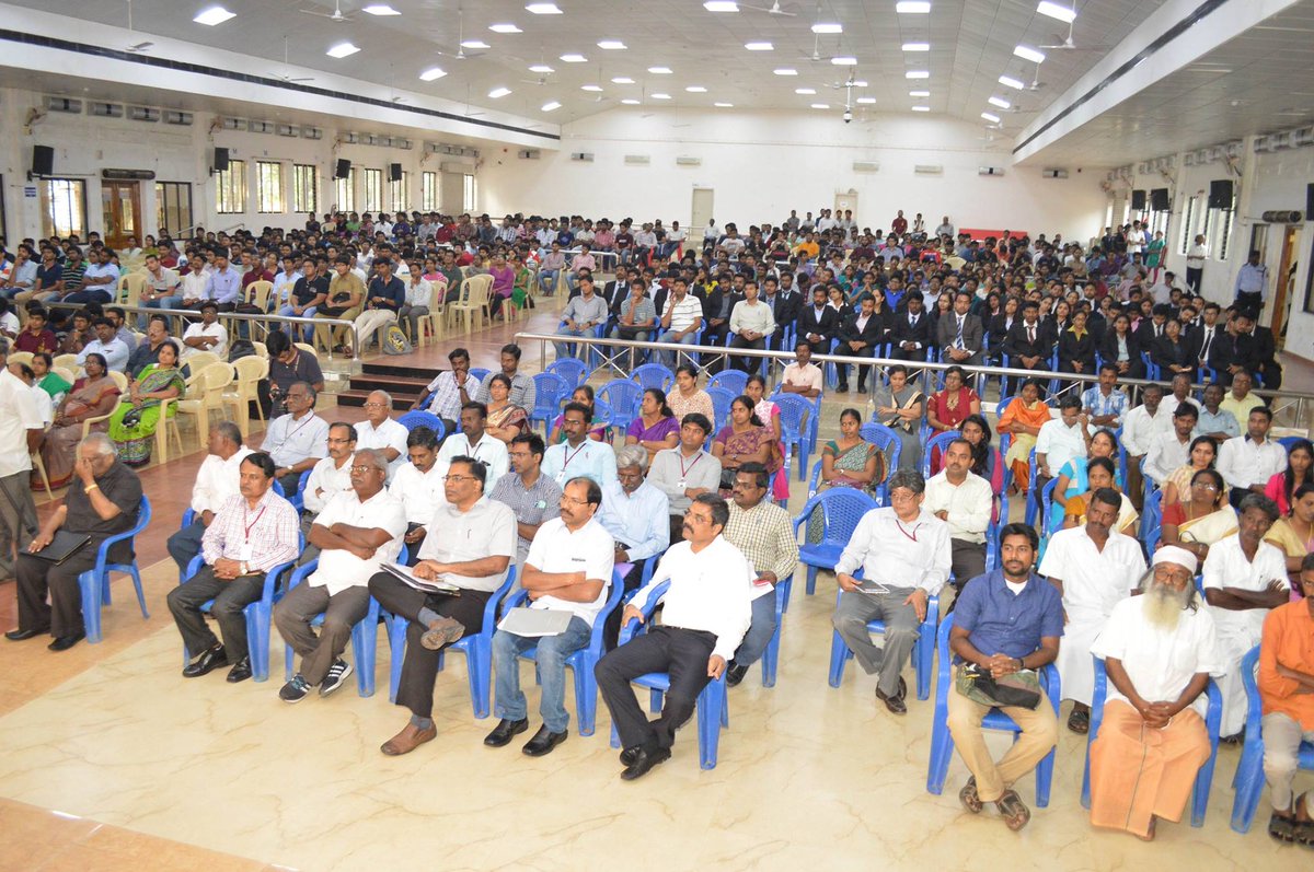 #YiTrichy &amp; <a href="/YiYuva/">YiYuva</a> members interacting w Mr Ashok Gajapathi Raju, Hon'ble Minister of Civil Aviation, Govt of India