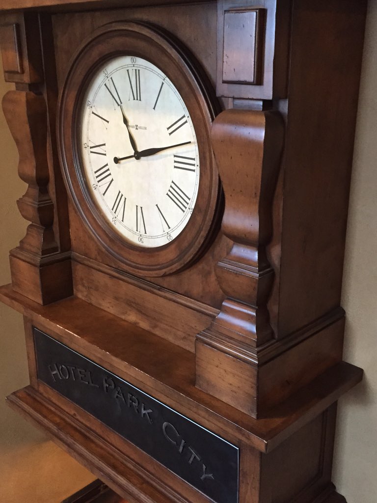 mparadise30's tweet photo. Time's up! Are you attending #selbyspine to hear the thought leaders in spine surgery? @FOREonline https://t.co/aSsjvyl5nL
