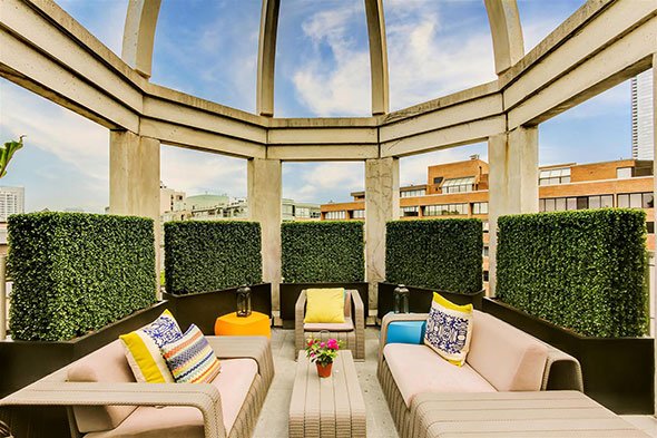 blogTO's tweet image. For just $5,198,000 this luxury penthouse at 38 Avenue Road could be yours bit.ly/1OR10Rk