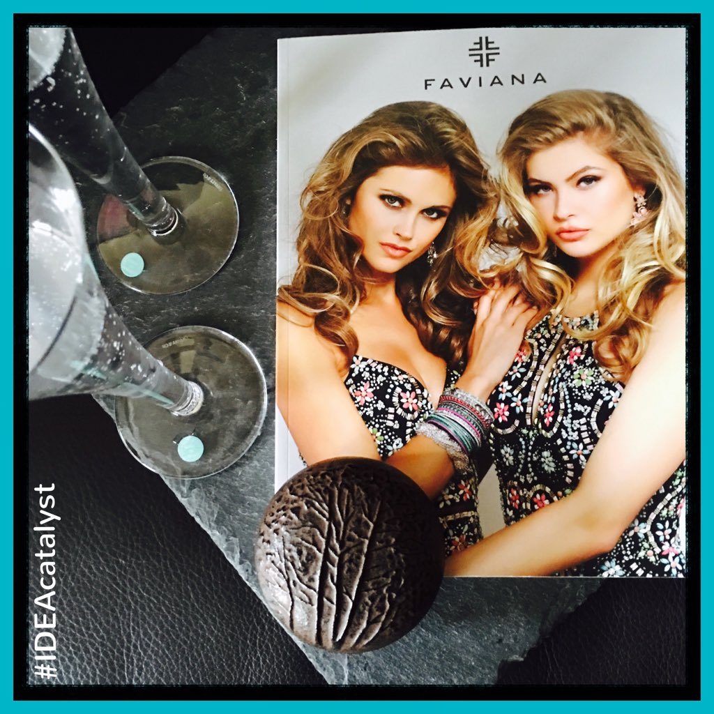 IdeaCatalyst1's tweet photo. Kudos #favianaspringsocial16 #NYC #fashion Event #faviana #celebrateyourself #New #Spring #2016 Arrivals Just In! https://t.co/umSWR4GN04