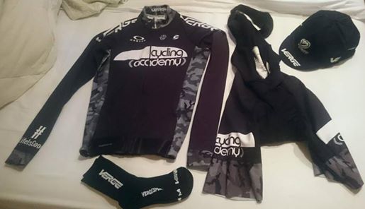 cbutler88's tweet photo. Support ALS https://t.co/aJItNHuLGP Re-tweet & 1 will get this sick kit! #prize4life #shayrishoni #LifeIsGood https://t.co/kQICrVpV1I