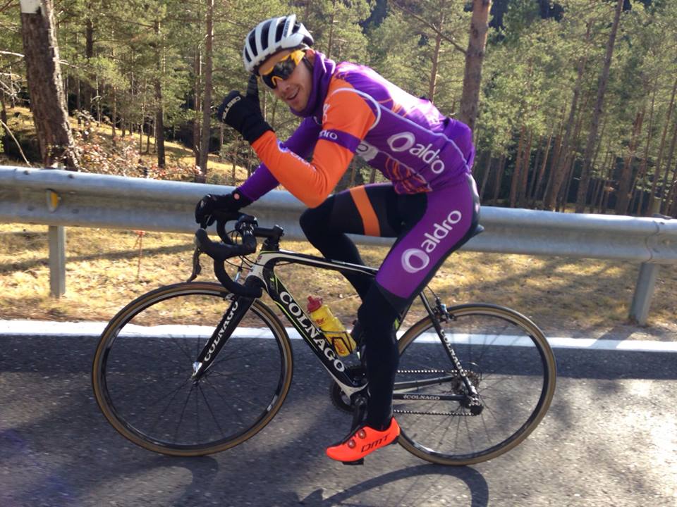 sportmed_es's tweet image. Primeras pedaladas de los ciclistas del @AldroTeam con sus @diamantdmt :R1. #DMTTechnology #DMTRevolution