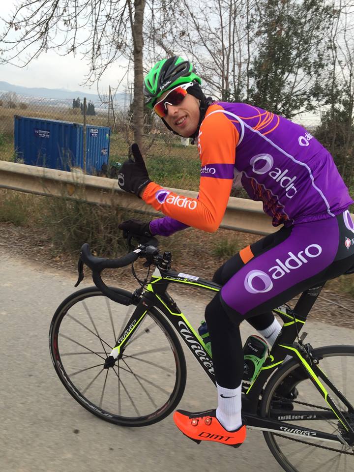 sportmed_es's tweet image. Primeras pedaladas de los ciclistas del @AldroTeam con sus @diamantdmt :R1. #DMTTechnology #DMTRevolution