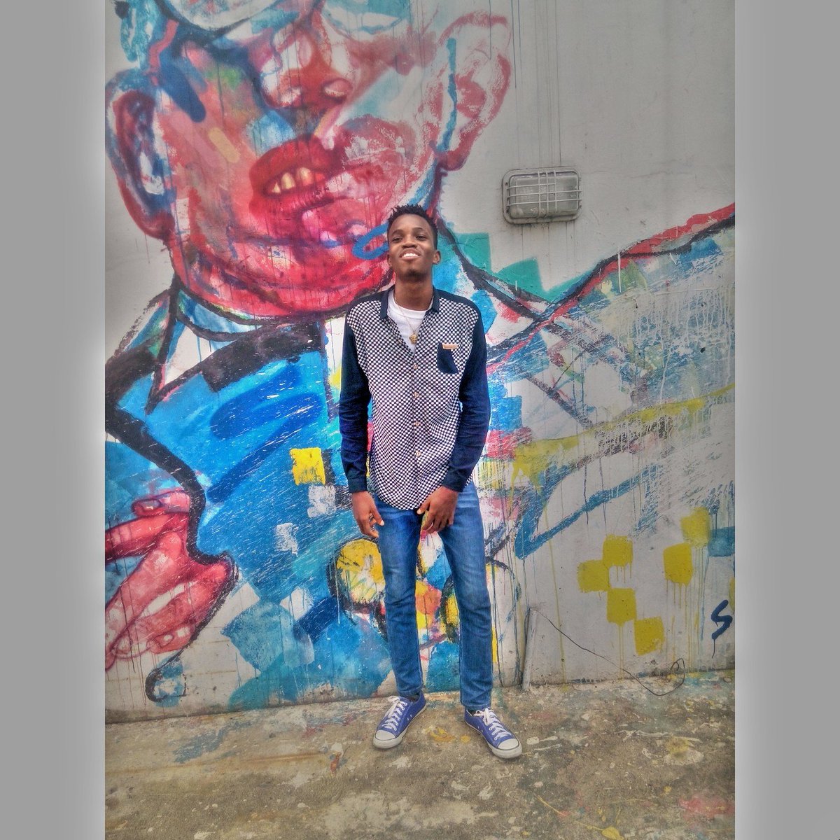 BluetileNG's tweet photo. #ThrowBackThursday : Kalakuta, Ikeja. #EdoWizard ๐๐๐๐จ๐จ https://t.co/f7Bzltvkj5