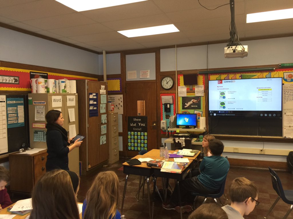 Jewels1881's tweet photo. She's rockin and rollin 70" style! @JenesisCampbell #ssilc1516 #thankyoutechteam https://t.co/HaRPy7mGiq