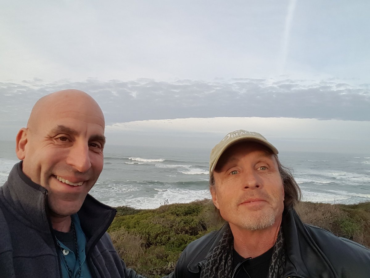 surf's up w <a href="/BerkleeBassDept/">Berklee Bass</a> #ICEgoestoSV