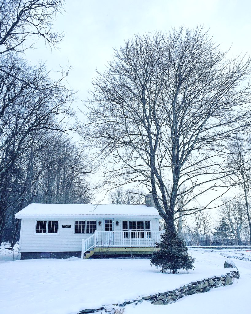 ACKblACKbook's tweet photo. Brainstorming for 2016 events in this beauty little snowy VT town! Love @HermitageClub &amp; the town here! #ACKtoVT https://t.co/ODD4w9ZWdg