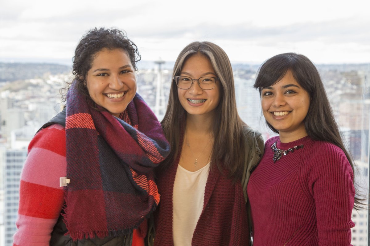 I mentor bcoz my @MindsMatterSea mentee is making her way to a great college, &amp; I’m helpin her get there #IAmAMentor