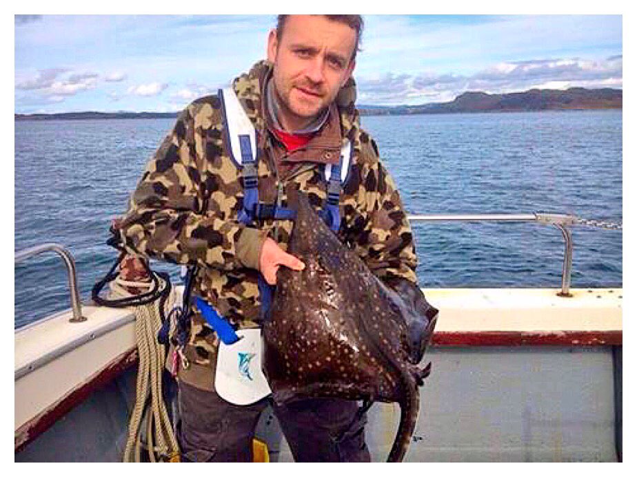 Jackpot_Fishin's tweet photo. In the stunning West Coast of Scotland, we caught this awesome 170lb common skate #jackpotsportfishing #fishtheworld https://t.co/2D2Ne2JMrw