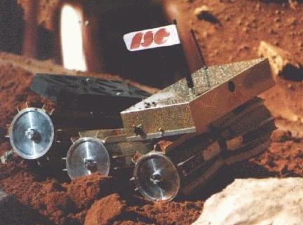 Gregory_Nemitz's tweet photo. The prototype Mars #rover I built in 1995 for Disney's Epcot Center. https://t.co/EFf149to1f