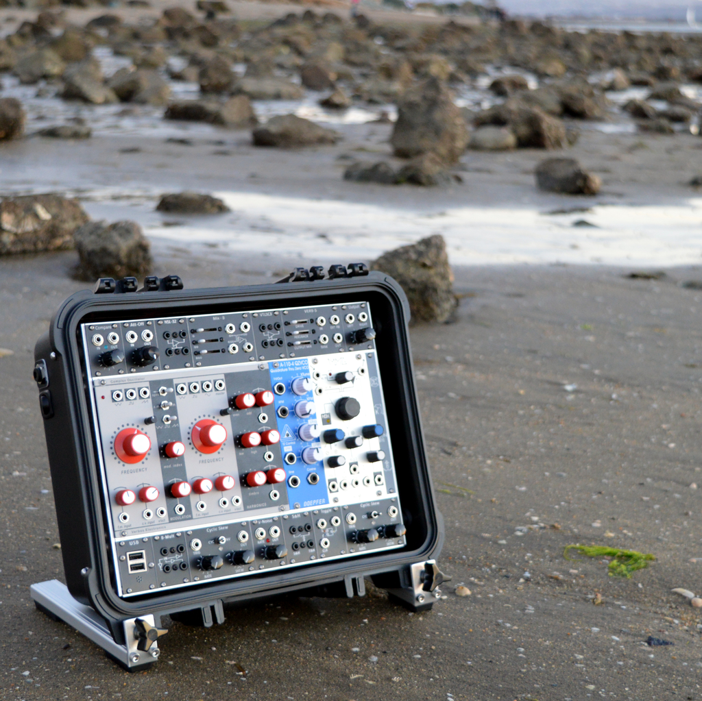 i am really loving this new beach-friendly @PulpLogic micro-modular setup