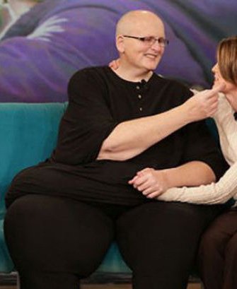 Fattest Man banned from U.S. to have surgery to remove excess skin. Airline refused him. goo.gl/jYti0I