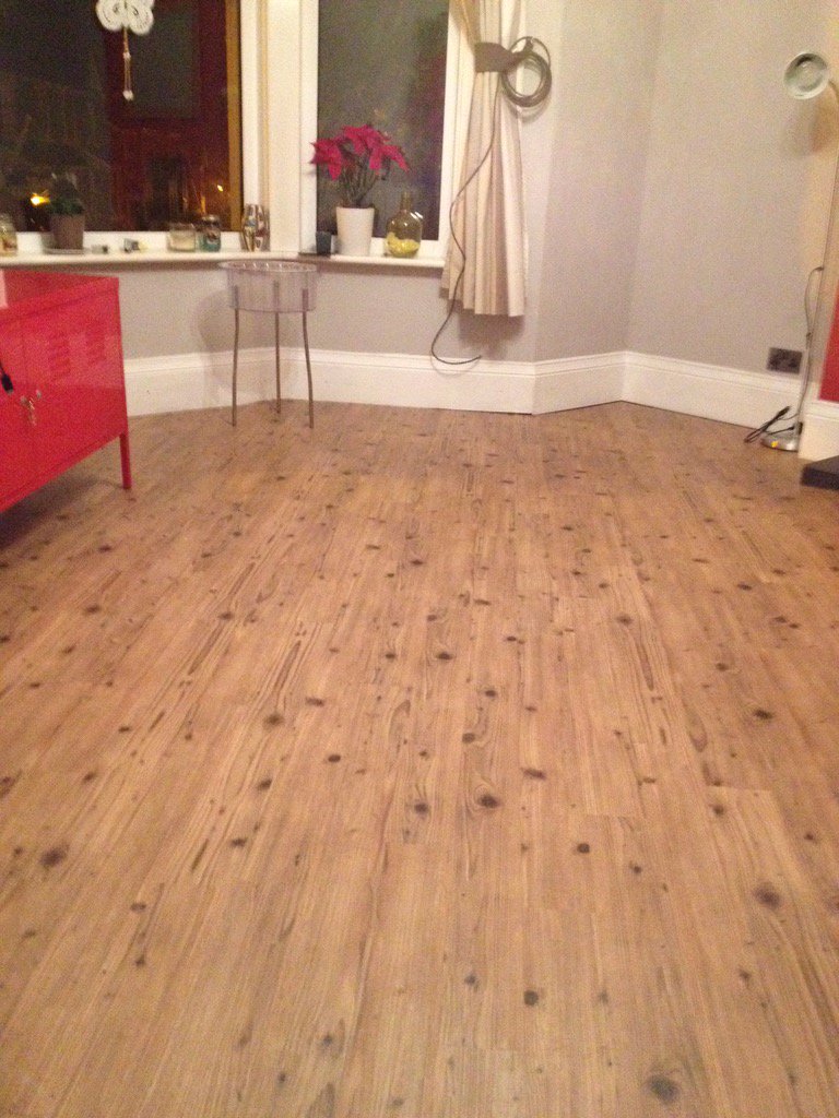 lee_cottam's tweet photo. @karndean #knighttile #flooring #fitted for @MagnaKitchens in #colwynbay #northwales https://t.co/xlJ8R7IpXx