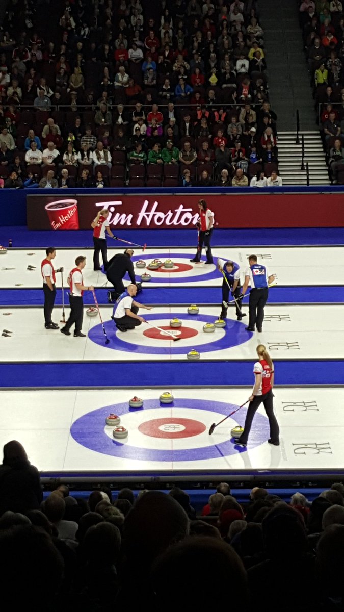 DianeUkrainec's tweet photo. Enjoying the first draw @CurlingCanada @continentalcup @orleansarena @Vegas https://t.co/Kmv3CCyRsU